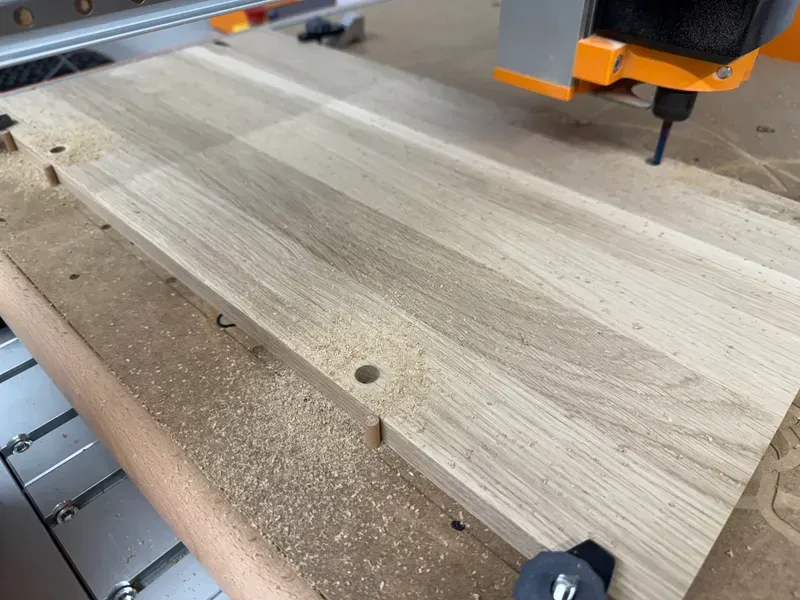 Usługi CNC - precyzyjne frezowanie drewna na wymiar