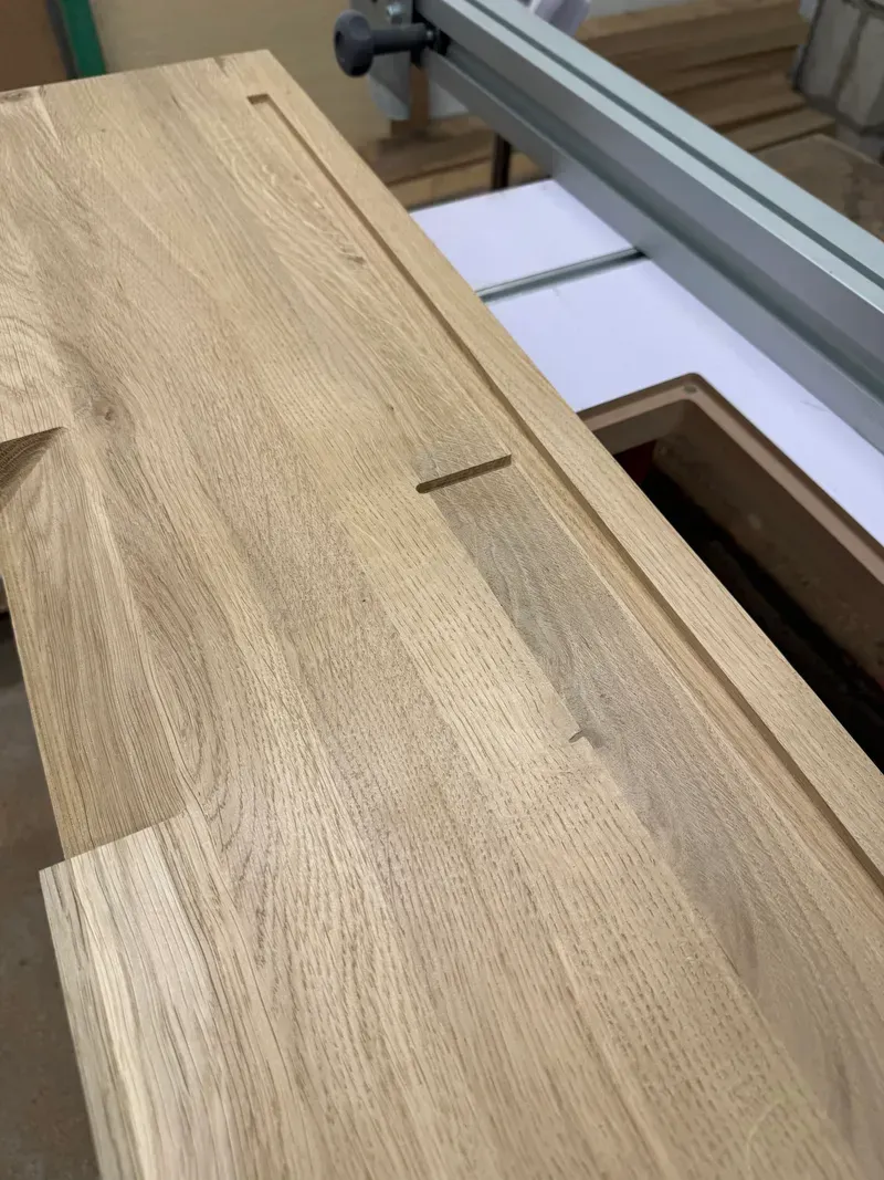 Frezowanie CNC w litym drewnie - producent EnterAndGo