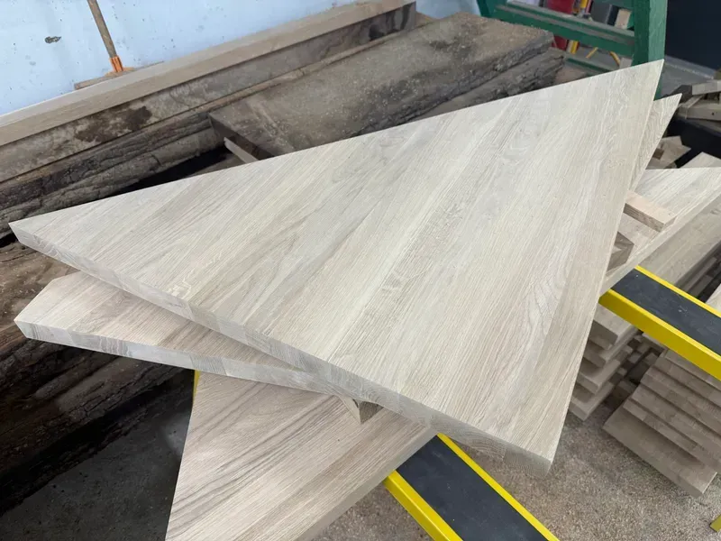 Trepy dębowe, zabiegowe na schody betonowe - lite drewno