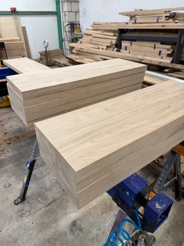 Schody dębowe - drewniane na beton