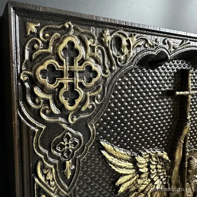 Ornament narożnika ramy z krzyżem — zdobienie płaskorzeźby dębowej frezowane CNC